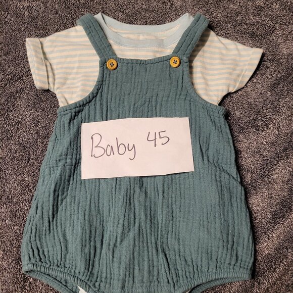 Baby 2-piece Outfit - Picture 1 of 3